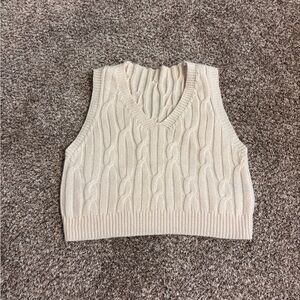 3 FOR $20// Sweatervest